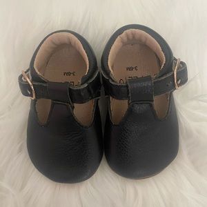 Monkey Feet 3-6M
